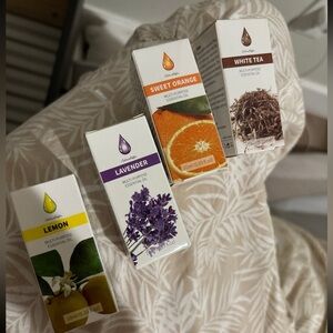 4 essential oils NEW.